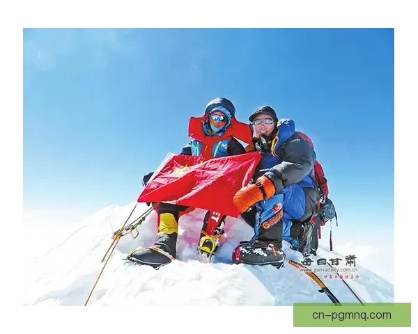 登山史上的壮举与挑战：历史见证者的胜利与挑战